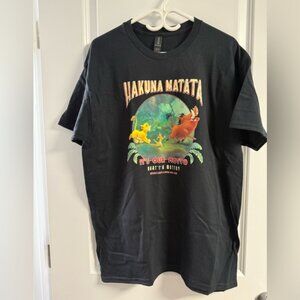 Black Hakuna Matata Graphic TShirt